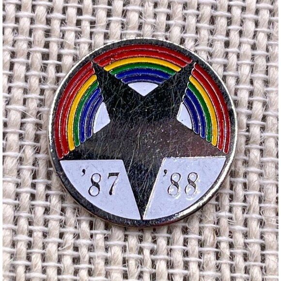Vintage Rainbow Star Pin Badge '87-'88 Silver Tone Round Jacket Pin - Picture 4 of 6